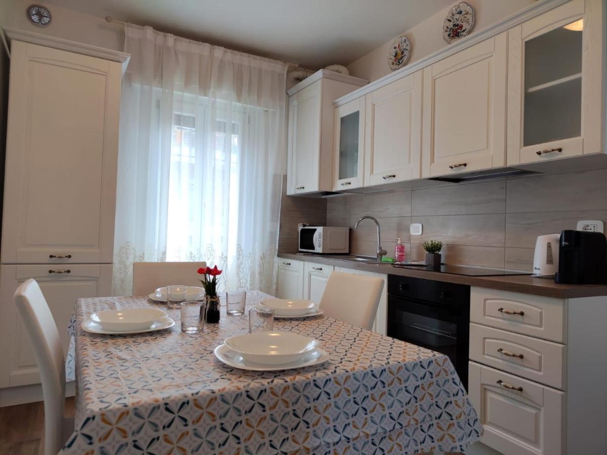 Sweet Apartment - Centre Песк'єра-дель-Гарда Екстер'єр фото