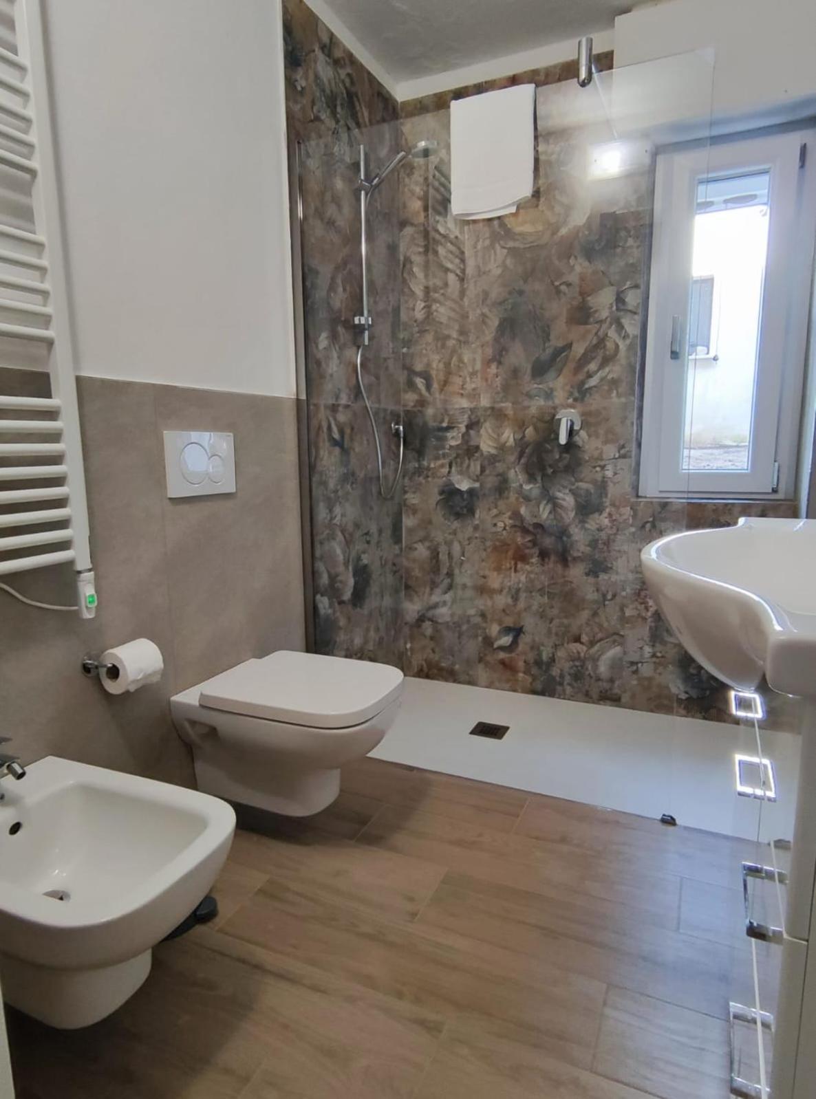 Sweet Apartment - Centre Песк'єра-дель-Гарда Екстер'єр фото